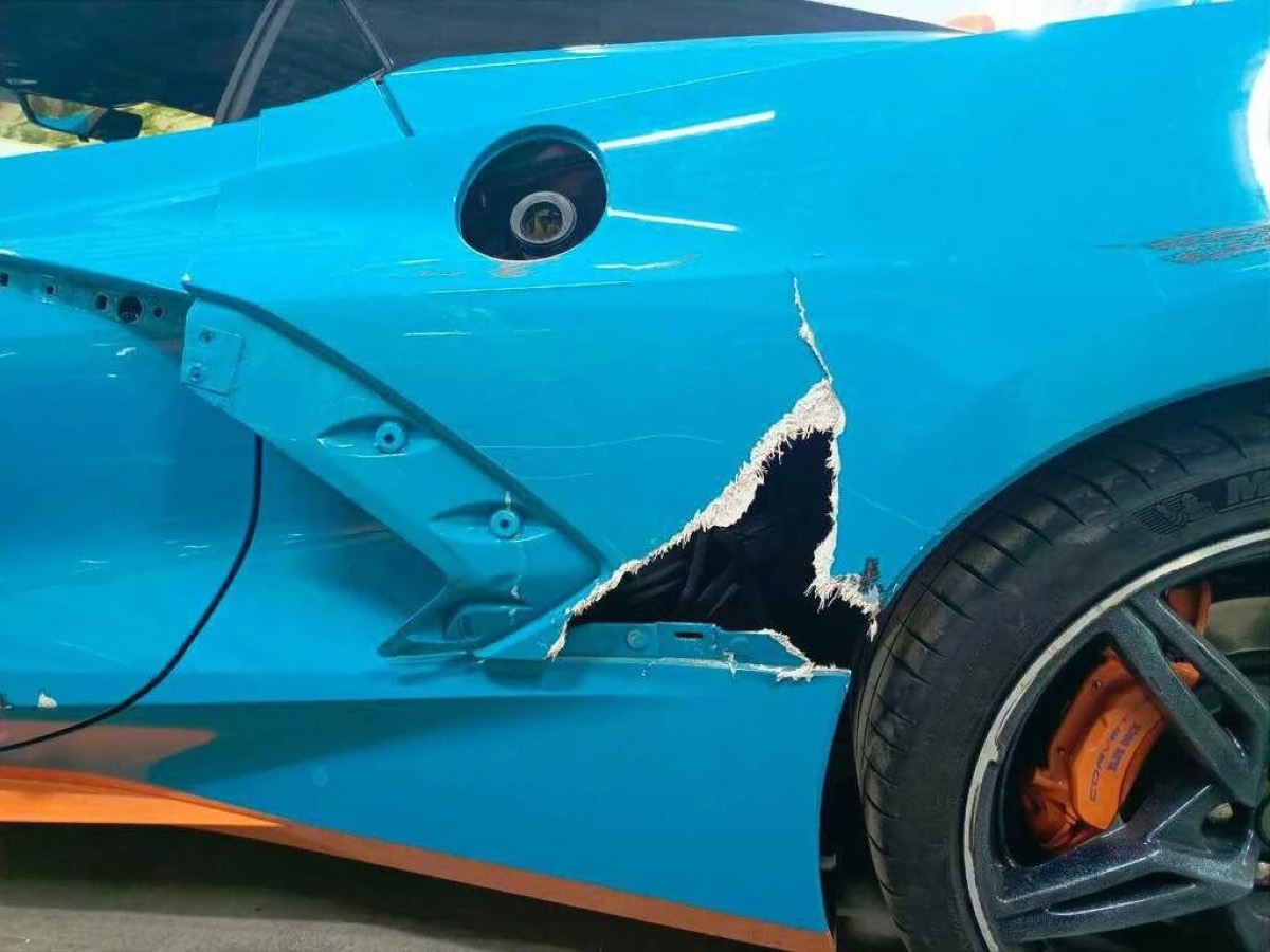 Chevrolet Corvette C8 — до